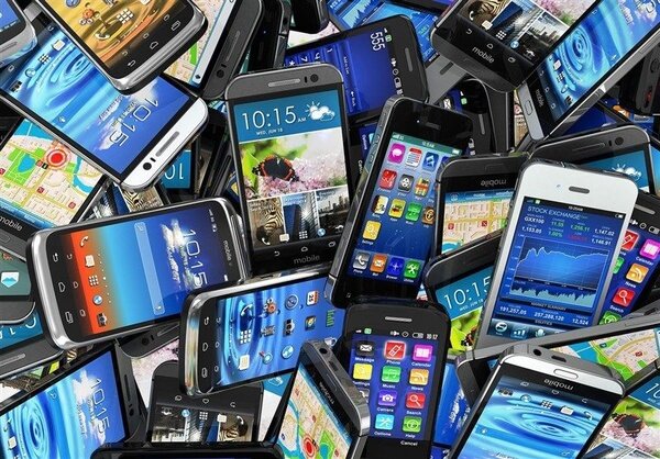 ۴.۵ میلیون دستگاه تلفن همراه، ترخیص شد