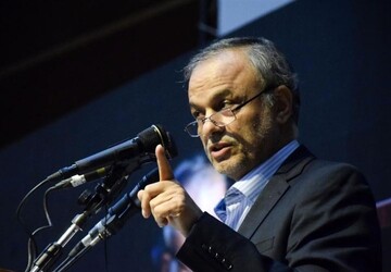 رزم حسینی به مجلس می‌رود/ تأمین کالاهای اساسی و بازار خودرو محور جلسه