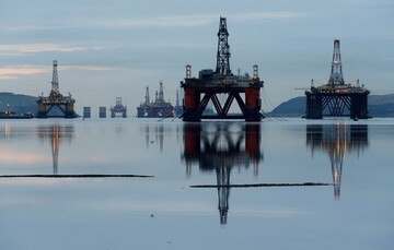 تولید نفت آمریکا ۸۰۰ هزار بشکه کاهش می‌یابد