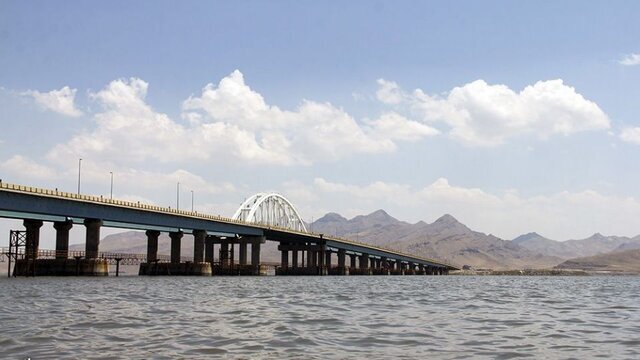 دریاچه ارومیه بیش از ۳.۱ میلیارد مترمکعب آب دارد
