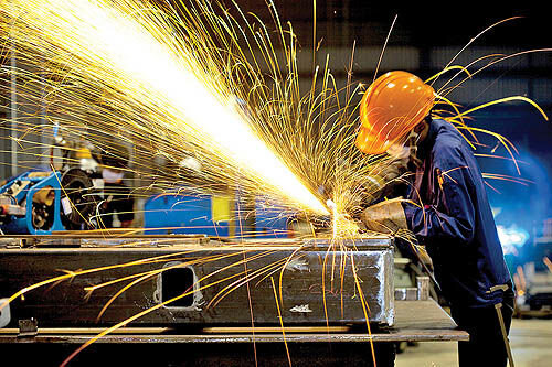 زنگ خطر/رشد شاخص تولید صنعتی برای ششمین‌ماه متوالی، منفی گزارش شد