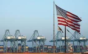 روند افزایش کسری تجاری آمریکا متوقف شد