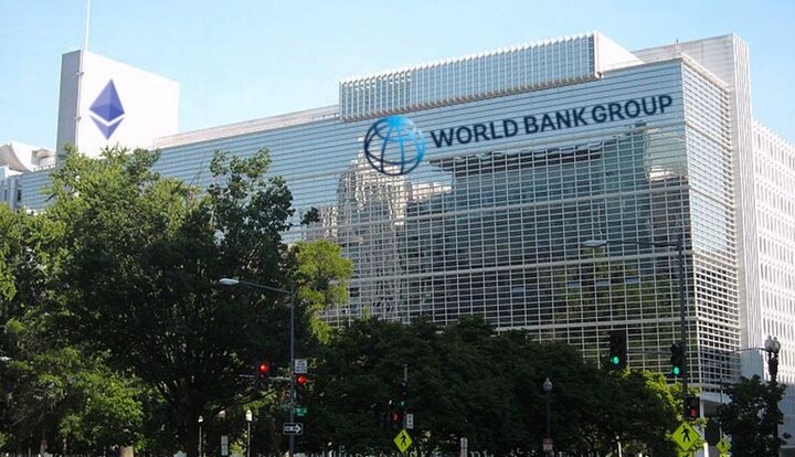 روایت بانک جهانی از "دهه سوخته" اقتصاد ایران در دولت روحانی