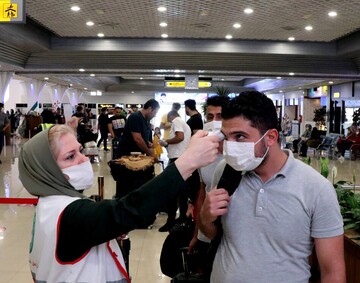 مسافران خارجی در فرودگاه امام تست کرونا می دهند