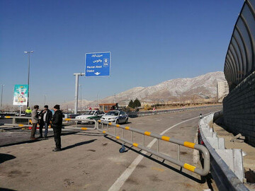 آزادراه تهران-شمال و چالوس تا ساعت١٧ مسدود است