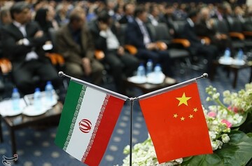 کسری دو میلیارد دلاری ایران در تجارت با چین در ۹ ماهه نخست ۲۰۲۰ / آمریکا ۳۵ برابر بیشتر از ایران با چین تجارت دارد + جدول