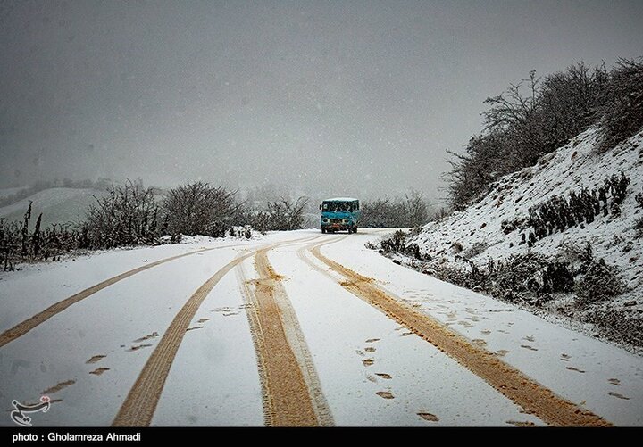 ببینید | بارش کم سابقه برف در ورزقان آذربایجان شرقی