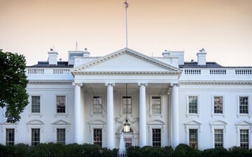 کارمندان کاخ سفید چقدر حقوق می‌گیرند؟