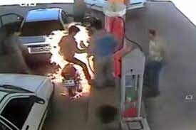آتش سوزی هولناک در یک پمپ بنزین در خوزستان+فیلم