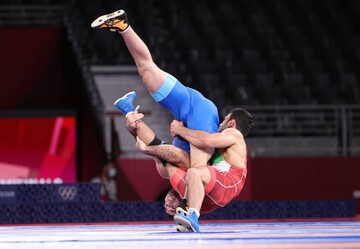 فن ۴ امتیازی که حسن یزدانی پای فینال المپیک، روی حریف روسی زد + ویدیو