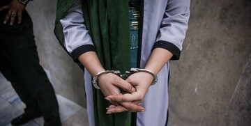زن برهنه ای که هتل معروف تهران را به هم ریخته بود بازداشت شد !