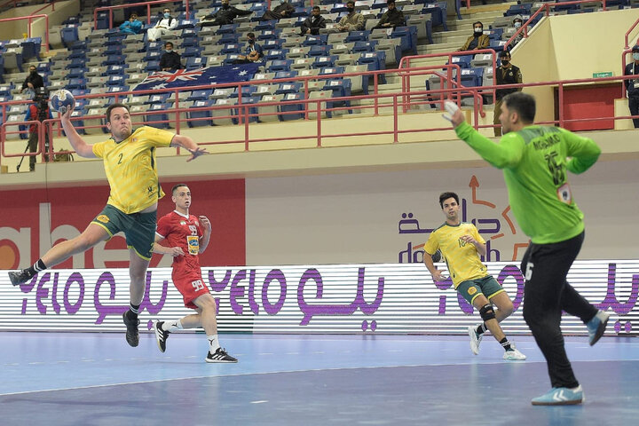 عربستان در خانه برابر هندبال ایران زانو زد / قهرمانان ایرانی گل کاشتند