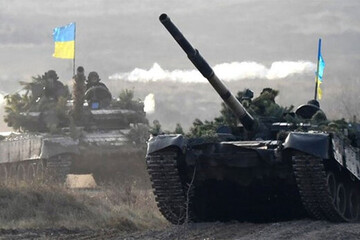 ببینید | انهدام ستون زرهی ارتش روسیه توسط جنگنده‌های اوکراینی