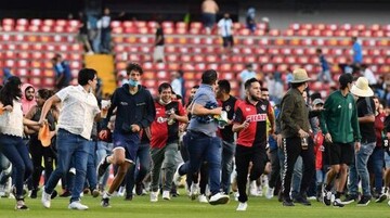 کشته شدن ۱۷ نفر در مکزیک به‌خاطر فوتبال + فیلم و تصاویر