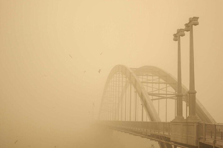 موج قوی گردوخاک در خوزستان | احتمال کاهش دید به زیر ۵۰ متر | مدارس، اداره‌ها و بانک‌های استان تعطیل شد