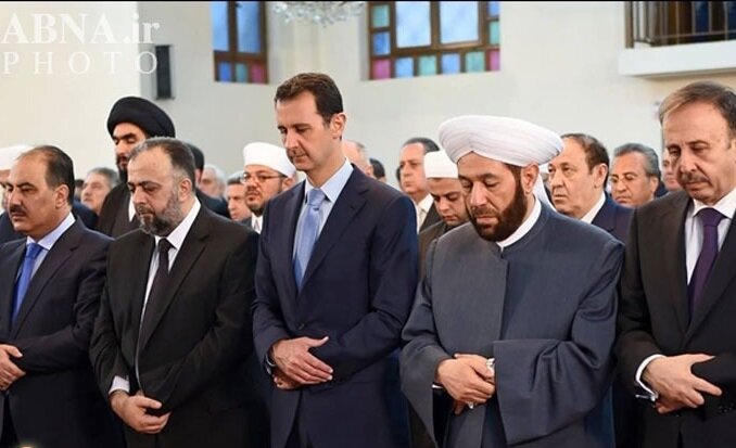خبر های ضد و نقیض از سوء قصد به بشار اسد پیش از حضورش در نماز عید فطر+ تصاویر