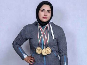 خداحافظی دو دختر وزنه‌بردار از ایران