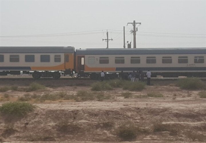 تصادف هولناک قطار مسافربری مشهد به یزد/ ۱۰ نفر جان باختند و ۵۰ نفر ‌زخمی شدند + فیلم
