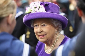 ملکه بریتانیا درگذشت؛ جانشین ملکه کیست؟ + تصاویر