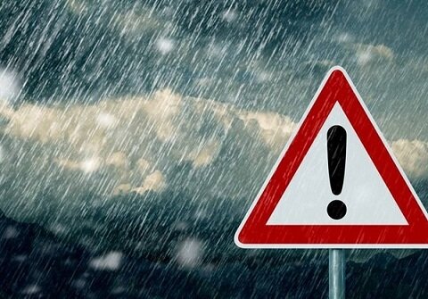 صدور ۲ هشدار جدید هواشناسی / از امروز تشدید بارش‌ها و وزش گردوخاک در ۱۷ استان کشور