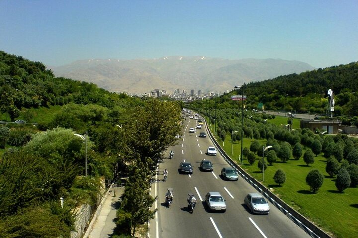 هتل شمشاد؛ جای خواب زنان بی‌سرپناه تهران؟ / تصاویر هولناک از اتوبان‌های پایتخت! 