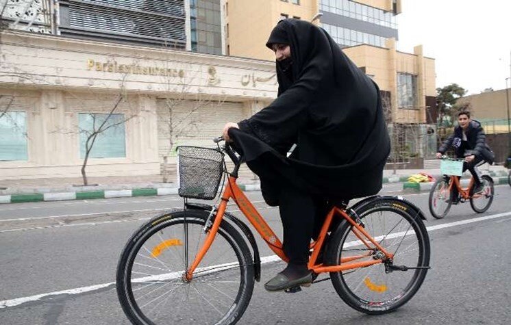 اعلام شروط امام جمعه اصفهان برای دوچرخه سواری «بدون اشکال» زنان