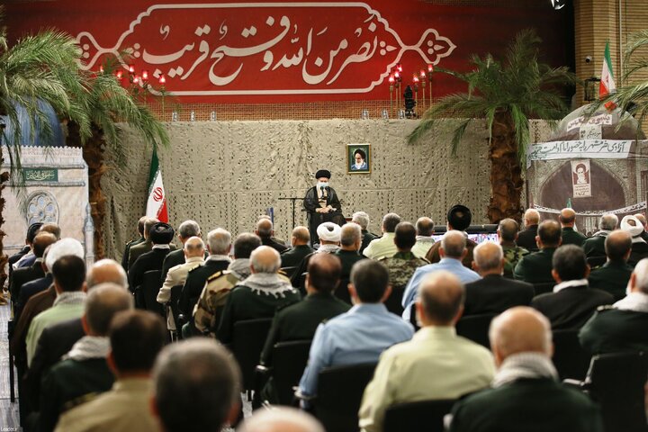 رهبر انقلاب: حرکت نظامی دشمن خلاف انتظار نبود/ می‌خواستند صدای ملت ایران را در گلو خفه کنند
