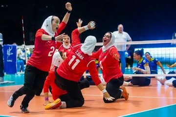 پیروزی بانوان والیبال نشسته ایران برابر بوسنی