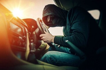 برای خودرو، دزدگیر بهتر است یا ردیاب؟