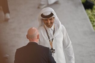 امیر قطر  بعنوان مهمان ویژه‌ برد ایران را از نزدیک تماشا کرد