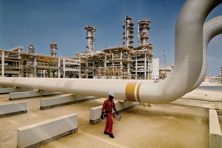 باخت بزرگ ایران در رقابت گازی با قطر؛ ۱۰۰ هیچ قطر از ما جلو زد