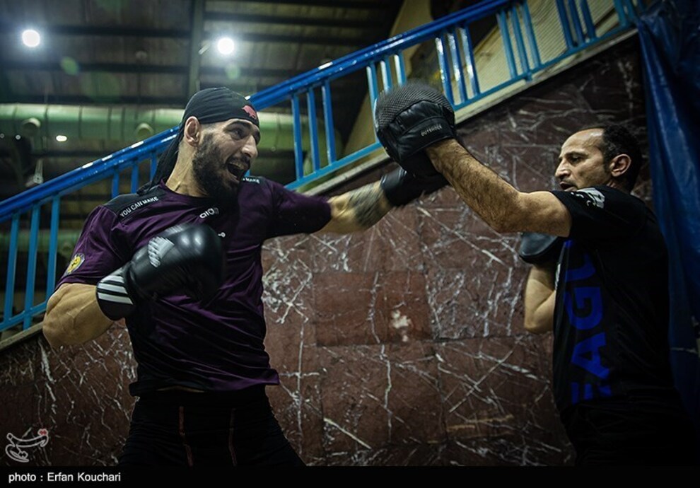 نبرد خونین ورزشکاران در تهران + تصاویر