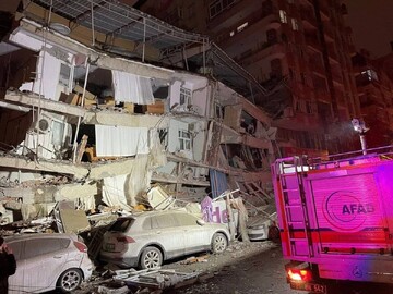 گزارش لحظه به لحظه از زلزله مهیب  ۷.۸ ریشتری ترکیه و سوریه با ۹۸۰۰ کشته و مجروح /کل خاورمیانه لرزید + فیلم و تصاویر