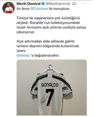 بازیکن تیم‌ ملی ترکیه پیراهن رونالدو را برای کمک به زلزله‌زدگان به مزایده گذاشت