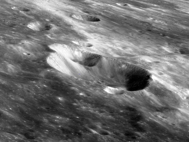 تصاویر دهانه‌های کره ماه را با جزئیاتی بی‌نظیر ببینید