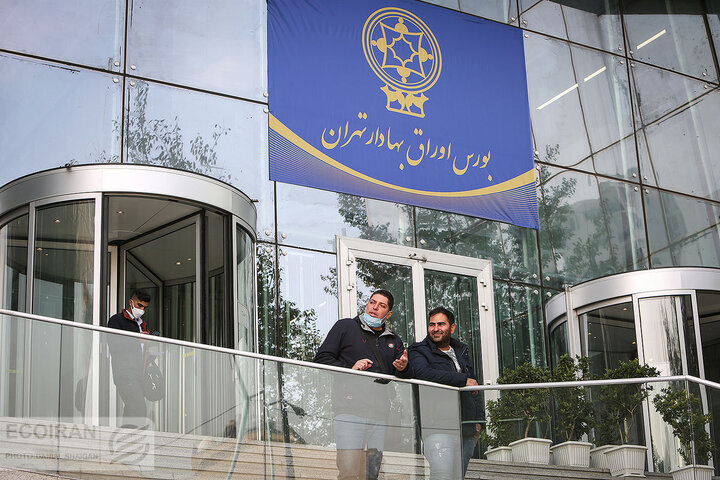 بورس ایران فقط ۲ ماه در سال پر رونق است
