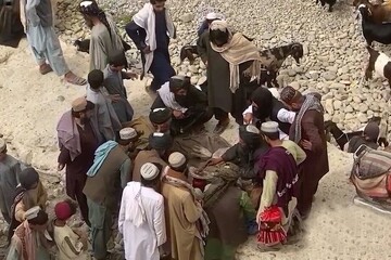 فیلمی عجیب از خرید و فروش تریاک در افغانستان