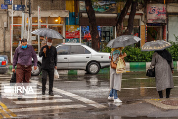 بارش پاییزی در استان تهران فقط  ۳۸ میلی‌متر؛ افت ۵۱ درصدی بارندگی‌ها