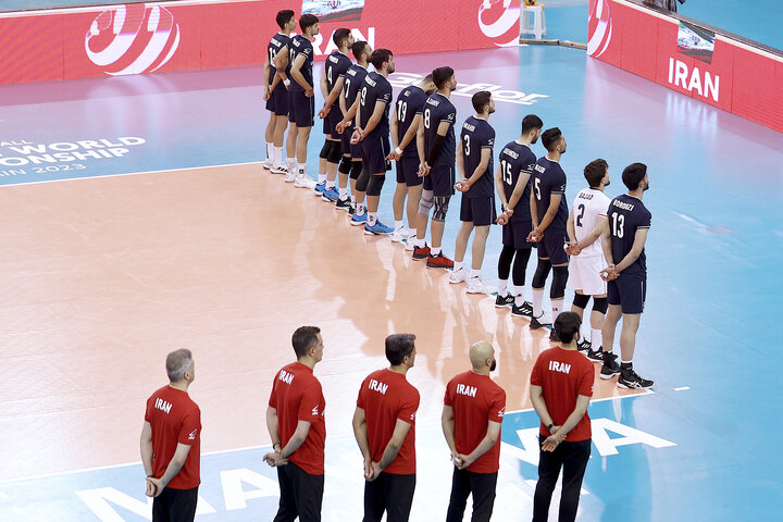 ایران ۳ - لهستان صفر در مسابقات والیبال قهرمانی جوانان جهان ۲۰۲۳ + فیلم خلاصه بازی