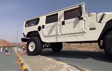 فیلم | بزرگترین خودروی هامر جهان متعلق به «شیخ رنگین کمان» است / واقعا غول است !