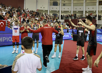 صعود والیبال ترکیه به لیگ ملت‌های ۲۰۲۴