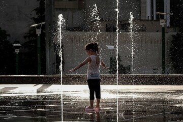 تصاویر تهران در گرمترین ساعات سال