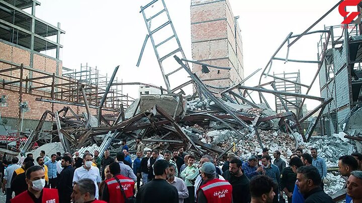 ببینید | لحظه هولناک ریزش ساختمانها در خلازیر تهران