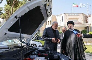 ببینید: بازدید رئیسی از ماشینهای ایرانی که دنده ندارند؛ اتوماتیک هم نیستند!