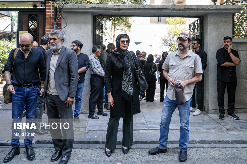 اشک‌های شهاب حسینی در آغوش مهدی سلطانی + تصاویر