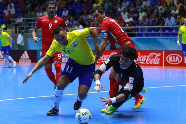 مسابقات فوتسال ۶ جانبه برزیل / ایران و برزیل دیدار نهایی را برگزار می‌کنند