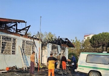 خبر فوری: ۳۲ نفر در لنگرود در آتش سوختند / جزییات آتش‌سوزی مرگبار در کمپ ترک‌اعتیاد لنگرود + تصاویر