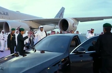 فیلم |  استقبال گرم محمد بن سلمان از امیر قطر