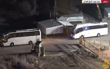 اواخر ساعات دیشب رخ داد / اتوبوس ویژه حامل ۳۹ اسیر کودک فلسطینی به سمت رام الله