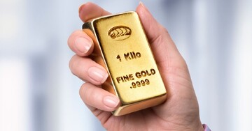 طلا بر لبه تیغ؛ صعود سنگین قیمت طلا در راه است یا سقوط آزاد؟